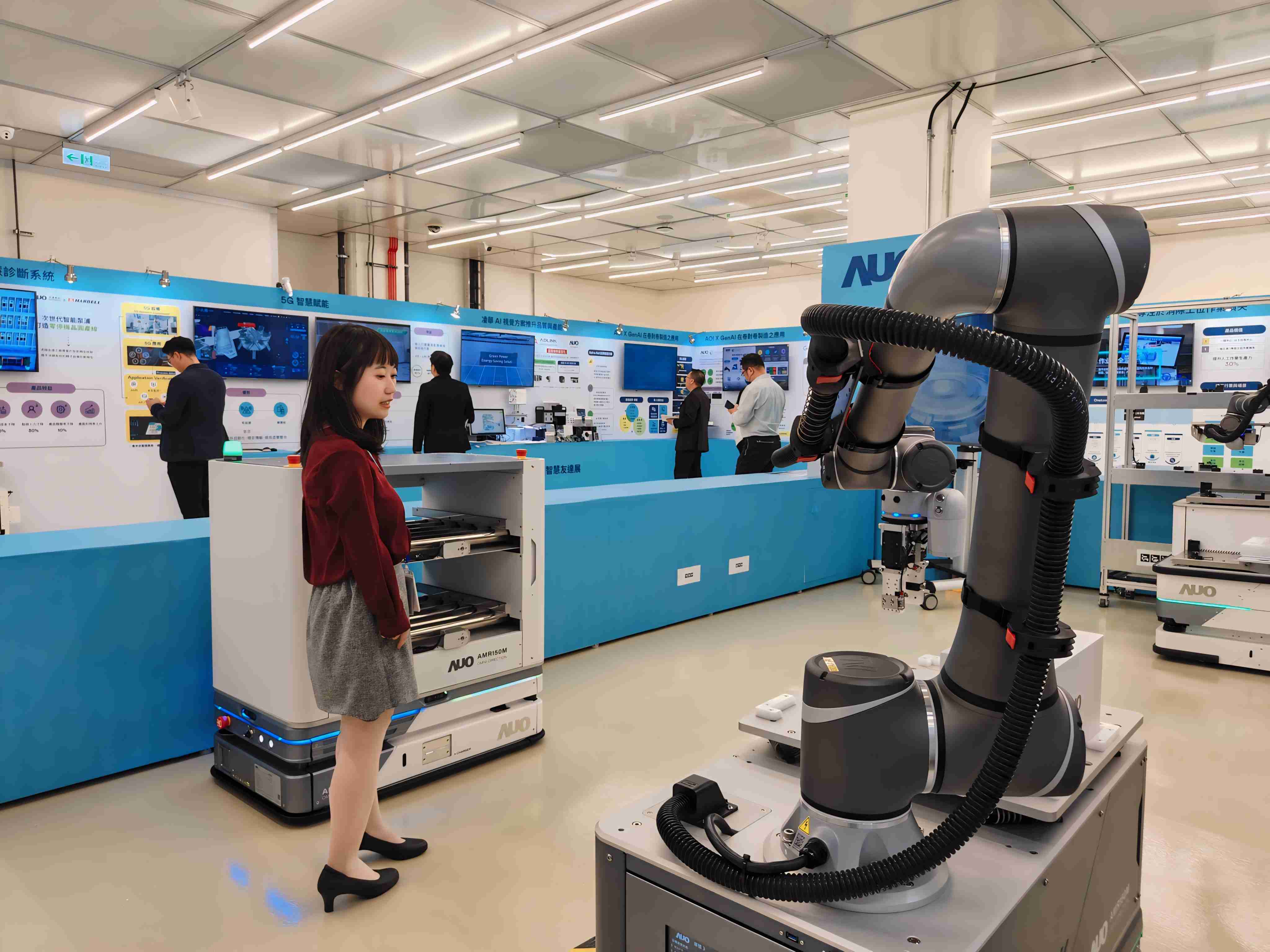 2024智能JDB电子展邀集生态圈伙伴共同参展，，从数字应用、、、、净零减碳到能源发展，，创造全方位永续商机，，携手生态圈伙伴迈向永续未来